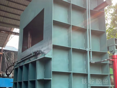 江陰產250噸立式打包機，包塊1.1?1.6米圖2