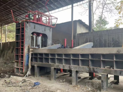 準(zhǔn)新機(jī)400噸一米四刀口龍門(mén)剪，安裝少用，帶油出售圖4