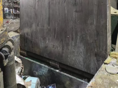 250噸雙主缸全自動2米乘2.5米包500打包機，低價出售圖3