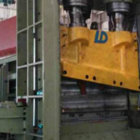 求購(gòu)場(chǎng)地直接處理的500-630的龍門(mén)剪一臺(tái)