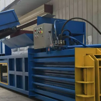 一臺800/1000噸的打包機