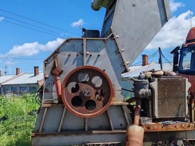 出售二手破碎機圖2